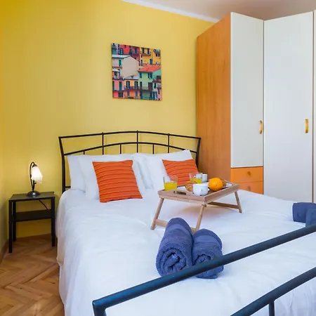 Apartment Radovan 3 Mit Meerblick In Strandnaehe